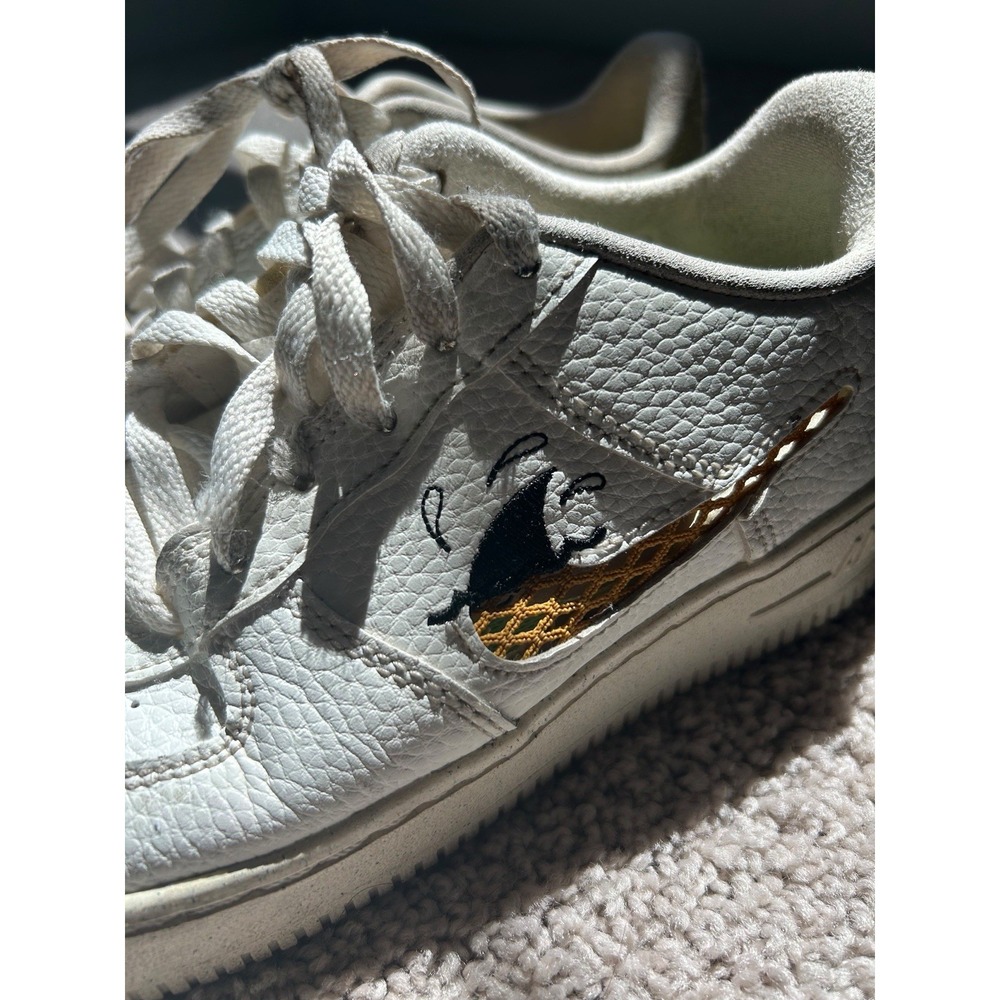 Nike Air Force 1 Low Sun Club Shark Fin Kids Sz 5.5 White DM0117-100 Sneaker - Picture 3 of 11